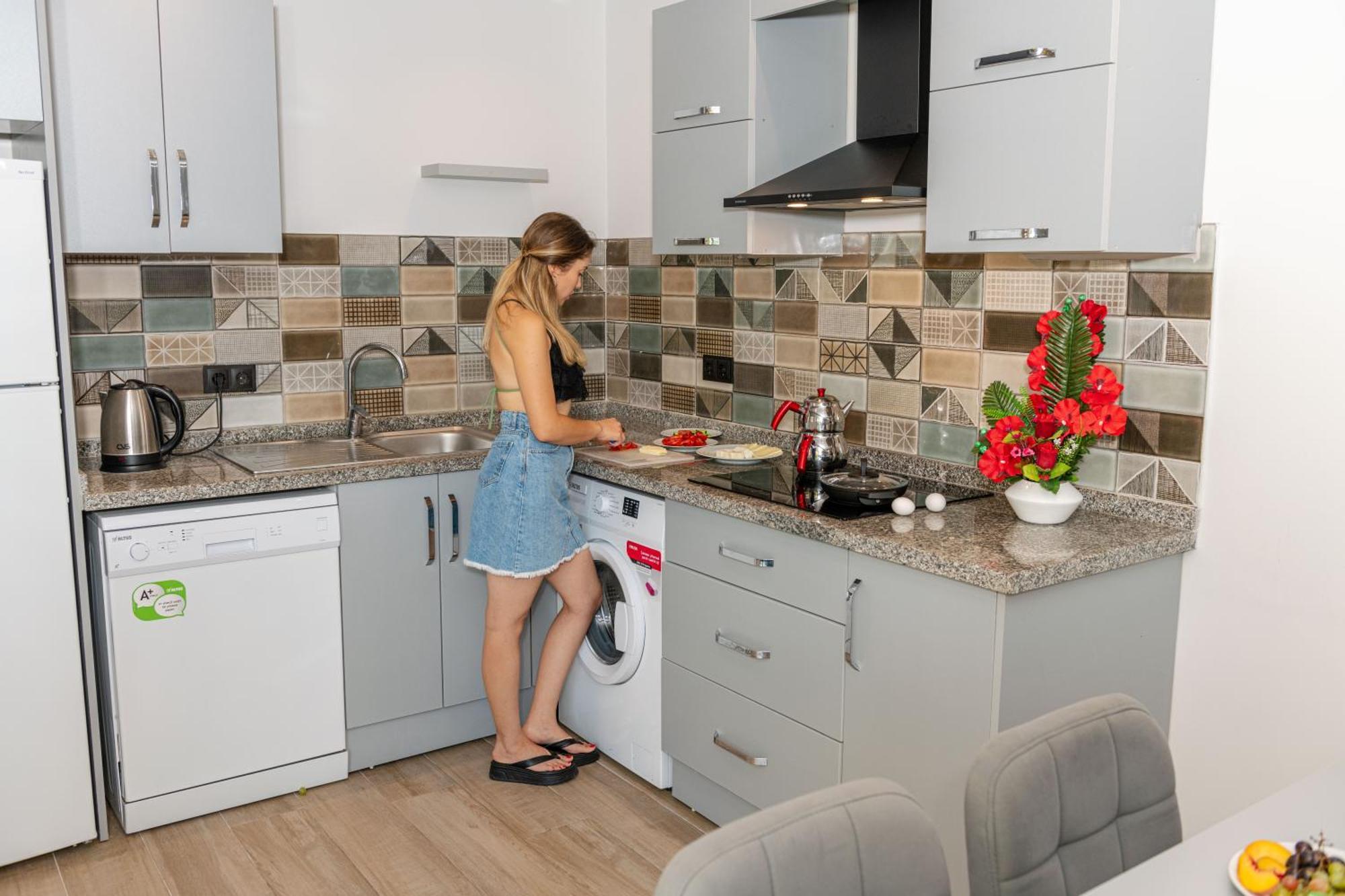 Yasam Park Apart Hotel - Fethiye Calis Beach Стая снимка